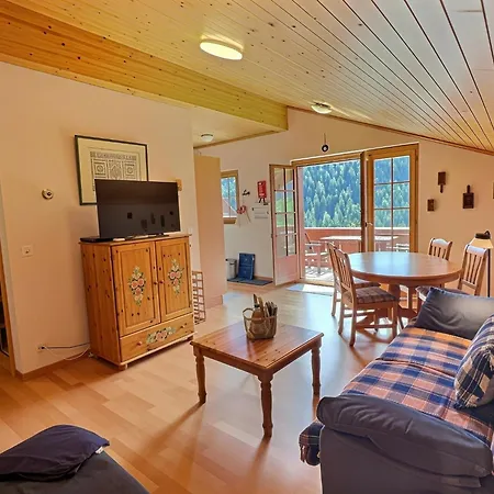 Sarine E5 Appartement *